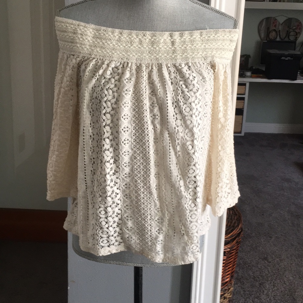 Chloe K lace off the shoulders top M